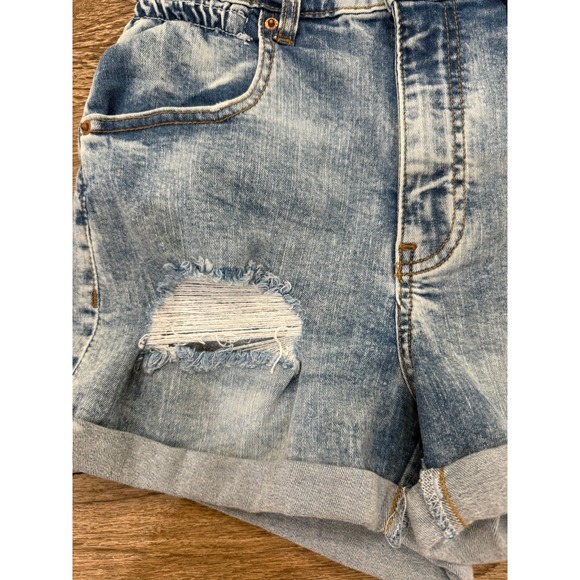 Vanilla Star Size 1 Washed Distressed Cuffed Denim Mom Short - Picture 2 of 7